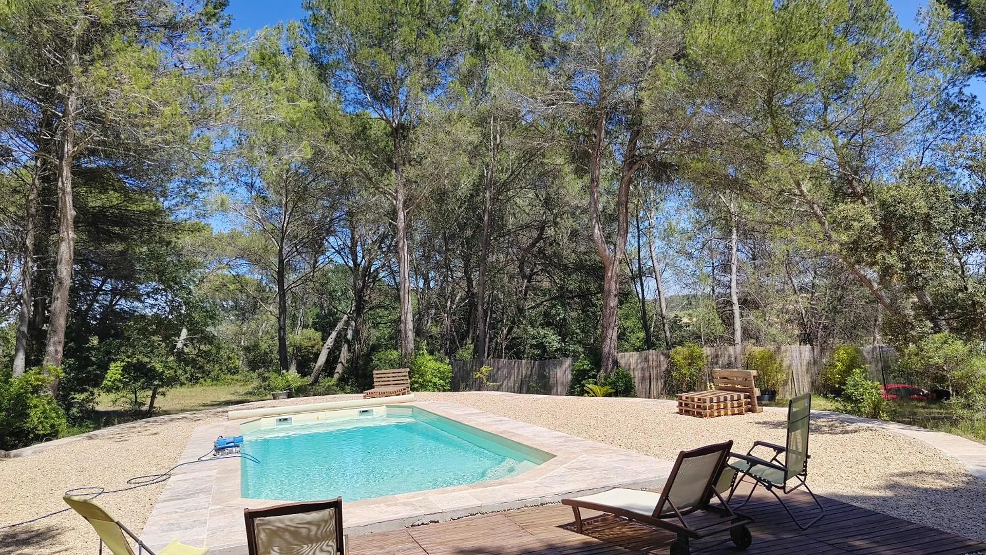 Le Clos Zinou 朗贝斯克 0*,  法国