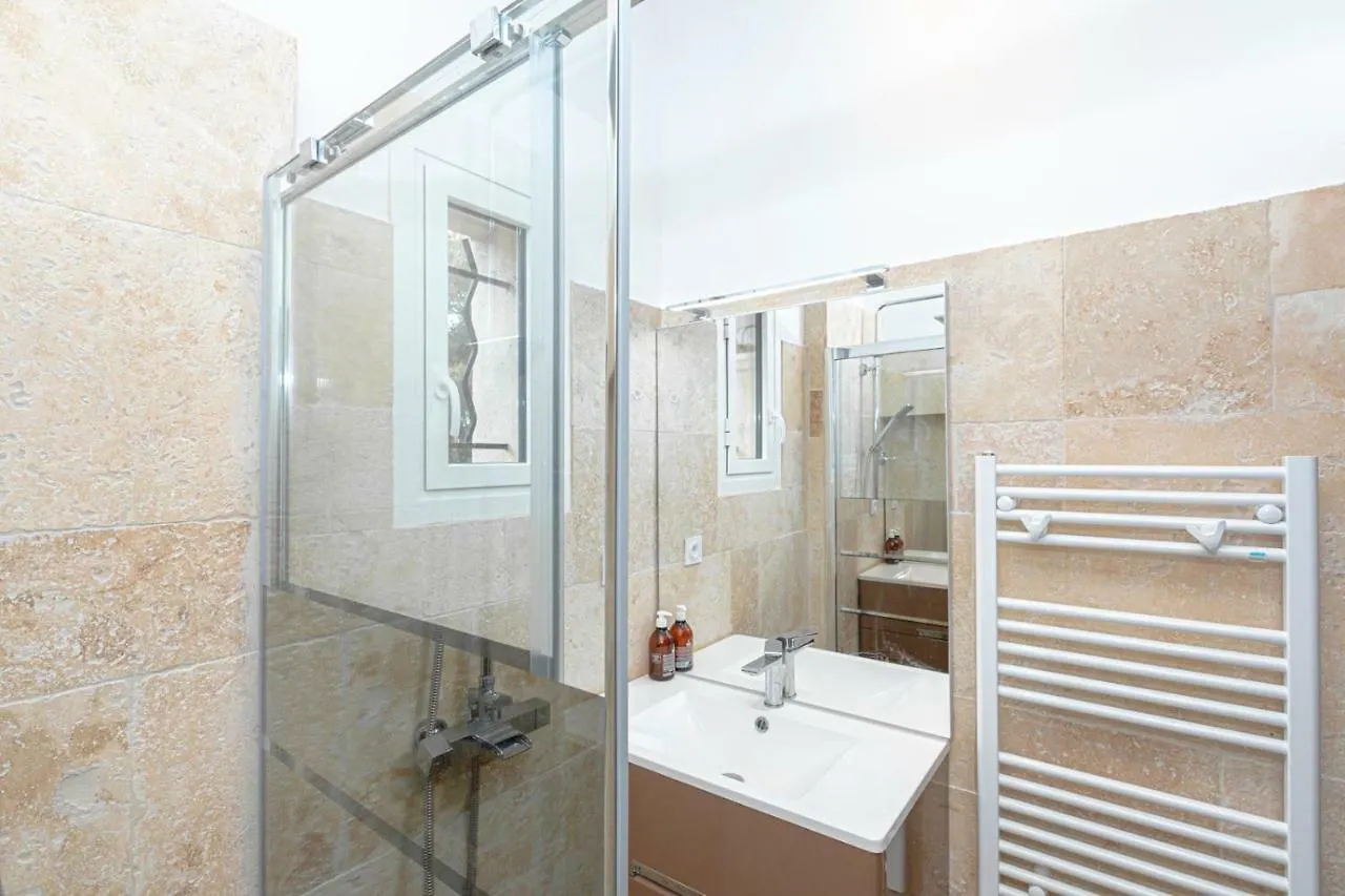 Le Clos Zinou 朗贝斯克 公寓